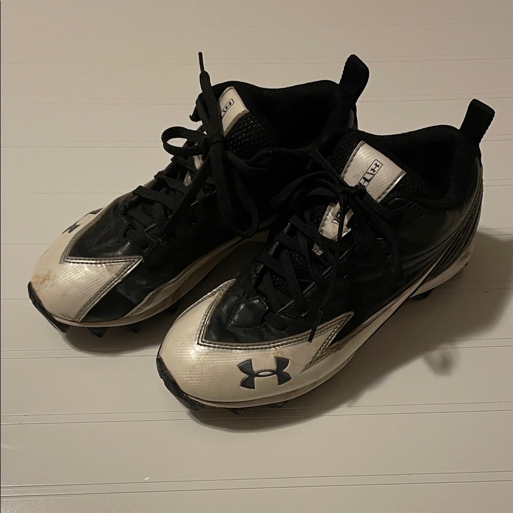 Under Armour Hammer Football Cleats Kids Black and White